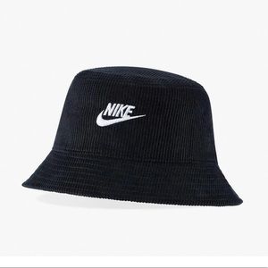 SOLD - Nike Fortura Bucket Hat